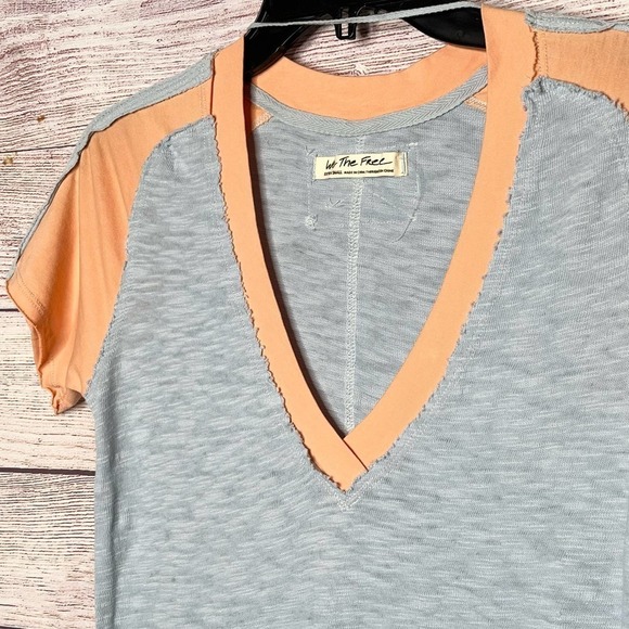 We The Free You're the Best Tee Peach and Blue V Neck Short Sleeve Top XS - Picture 3 of 12